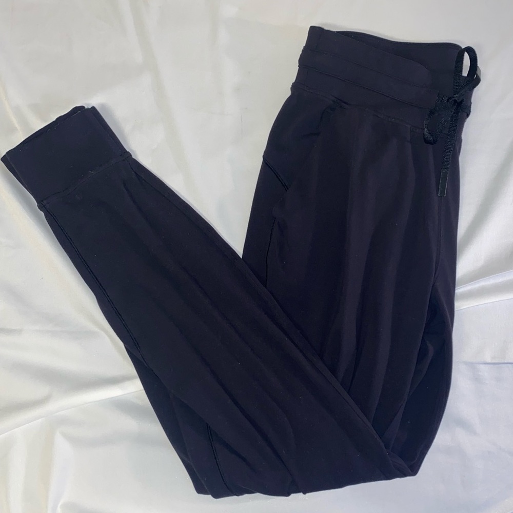Lululemon “Ready to Rulu” Jogger